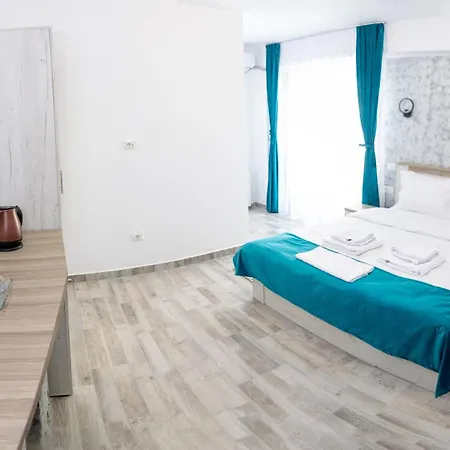 Ruxo Hotel 3*