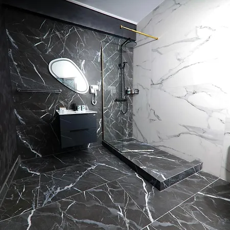 Ruxo Hotel 3*